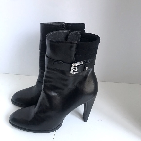 Stuart Weitzman Buckeroo Bootie. Size 10 - Picture 1 of 10